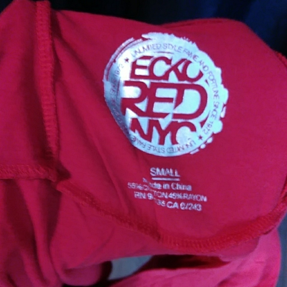 Ecko Red NYC top - Picture 6 of 6